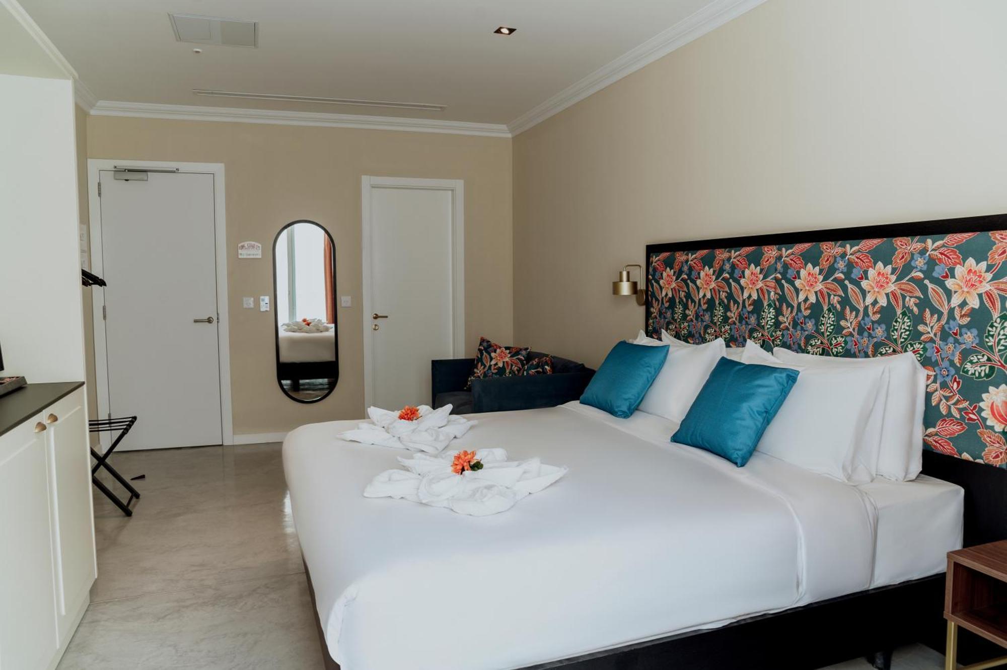 King Charles Hotel La Valette Extérieur photo