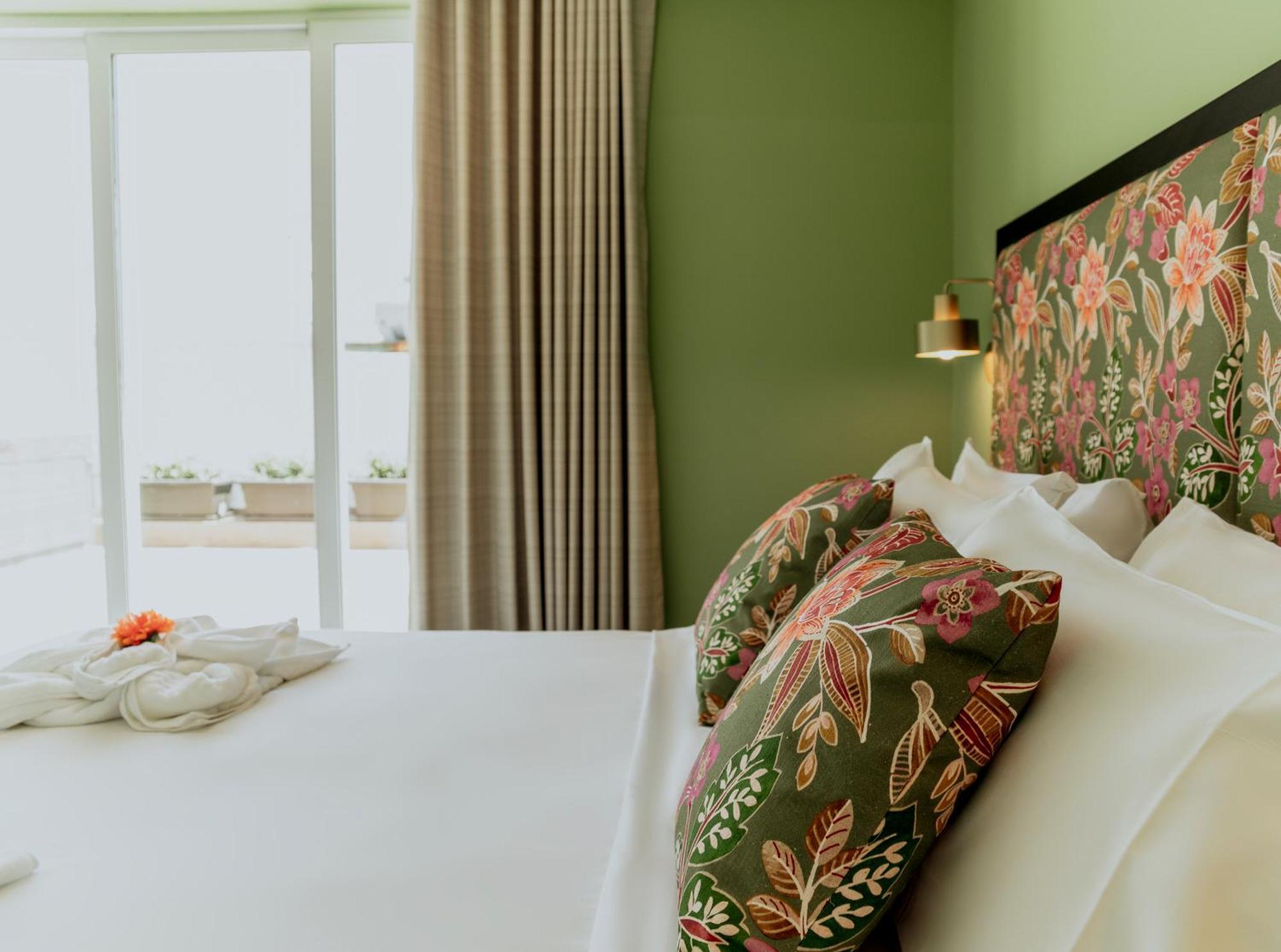 King Charles Hotel La Valette Extérieur photo